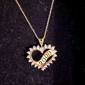 Vintage 10k Gold Natural Round Diamond Y2K Heart Shaped pendant necklace